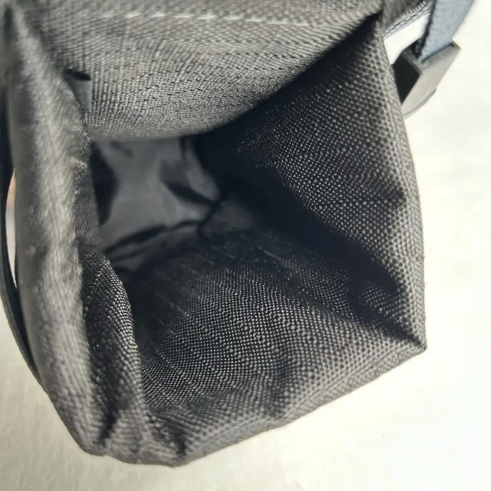 Tamrac 5768 Velocity 8X Sling Pack Camera Case, Black/Gray, 12.25X6X13.5